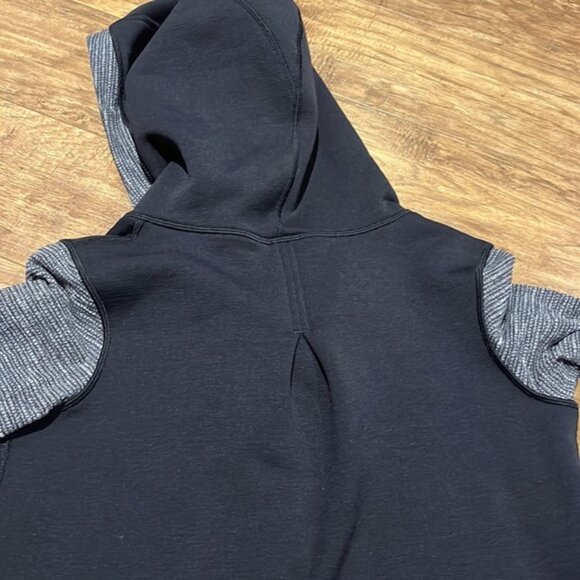 Ivivva black cozy panel neck hoodie grey sleeves - Picture 8 of 11